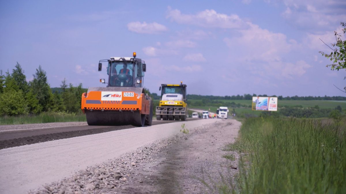 «Відновлення інфраструктури – важлива складова економіки краю», – очільник обласного осередку «Слуги Народу» Володимир Гевко