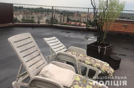 Тернополянин вирощував коноплю на даху багатоповерхівки