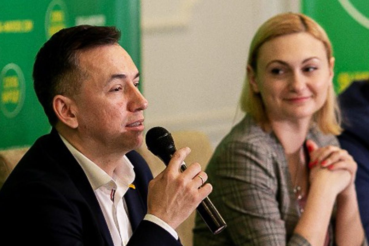«Слуги народу» розвінчують міфи про додатковий податок для власників паїв