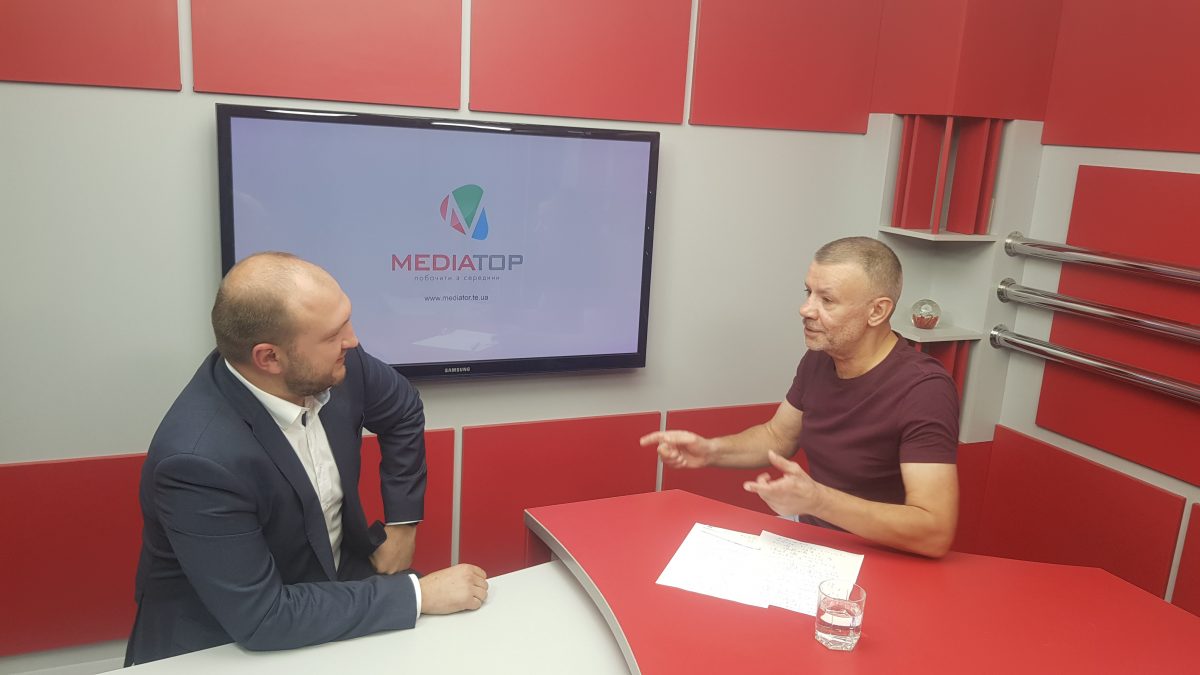 Депутата облради Богдана Яциковського «тягнуть до криміналу» за фольклорну пісню