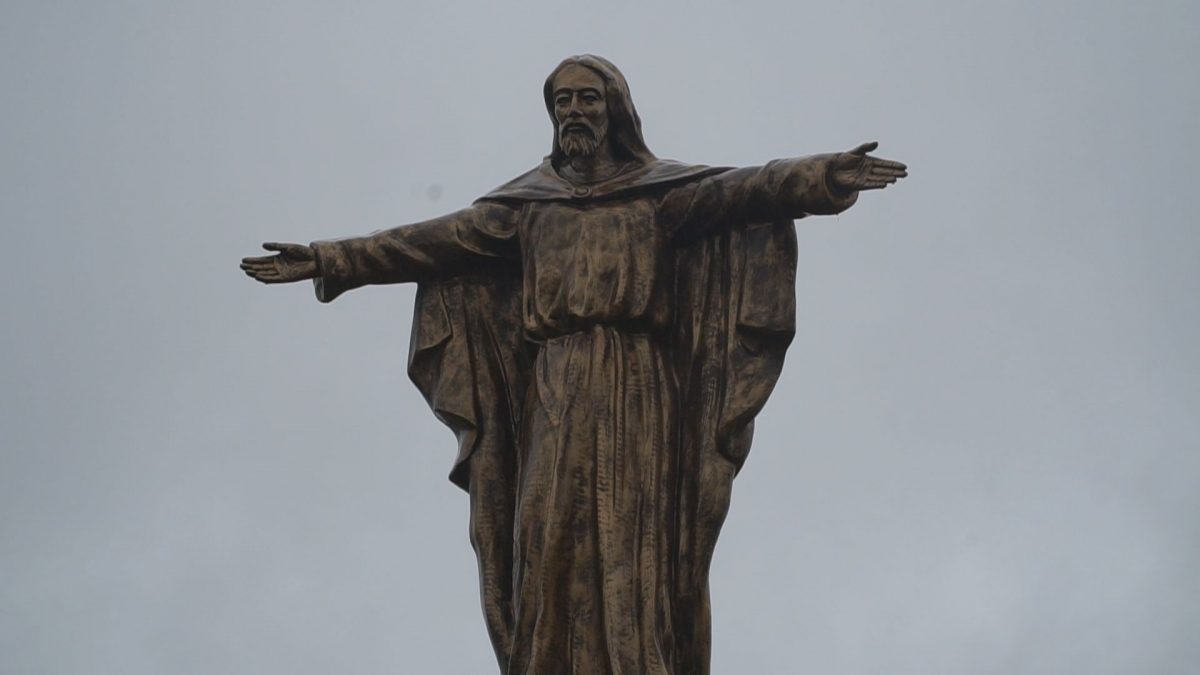 Зборівщина під покровом. Компанія «Агропродсервіс Ярчівці» встановила фігуру Ісуса Христа