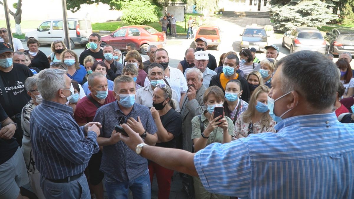 Підприємці Теребовлянщини протестують проти закриття ринків (Відео)