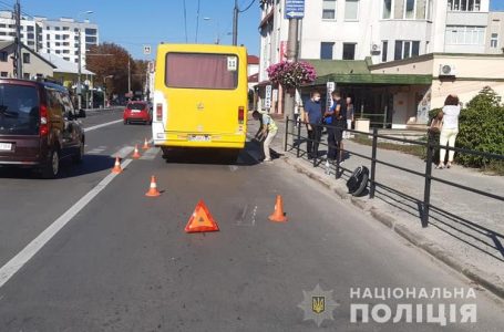 Їхав на моноколесі. На Бандери в аварії загинув чоловік 