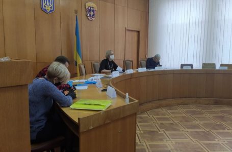 У Тернопільській ТВК досі опрацьовують протоколи з виборчих дільниць
