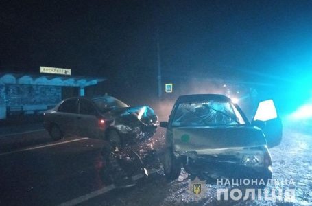 Травмовані люди та потрощені автівки. На Кременеччині трапилась ДТП (Фото)