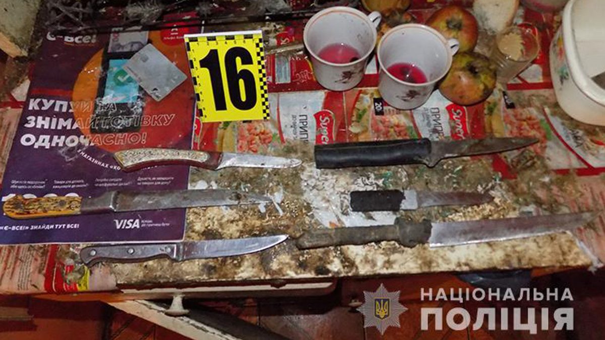 Ножем у груди: на Теребовлянщині чоловік вбив дружину (Відео)