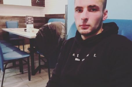 На Теребовлянщині розшукують хлопця. Рідні дуже хвилюються